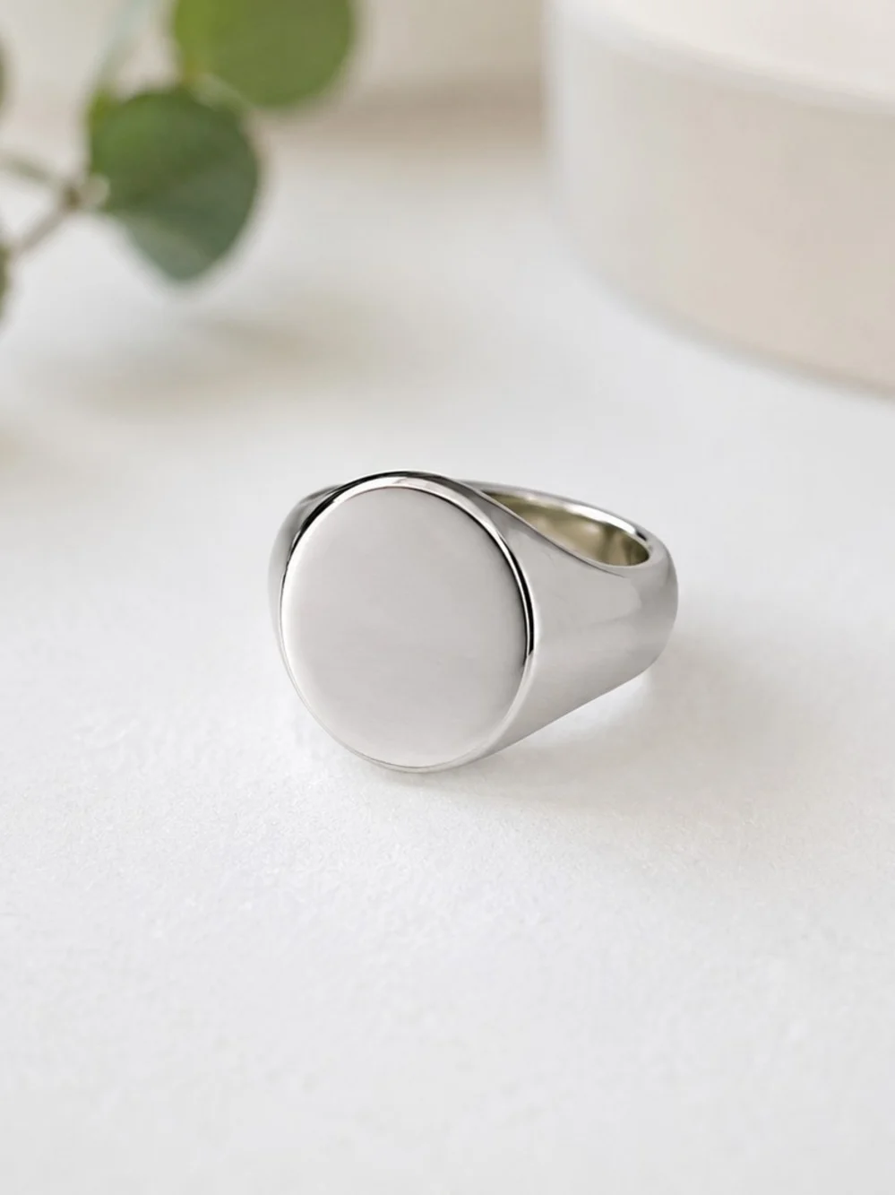 Minimalist Silver Tone Oval Signet Ring Unisex Statement Ring Multiple Sizes NWT